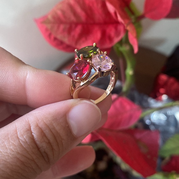 18K Gold Plated Zircon Ring - Picture 3 of 3